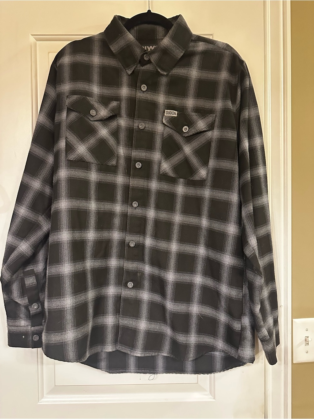 DIXXON Black and Gray Plaid Lightweight Shirt Jacket